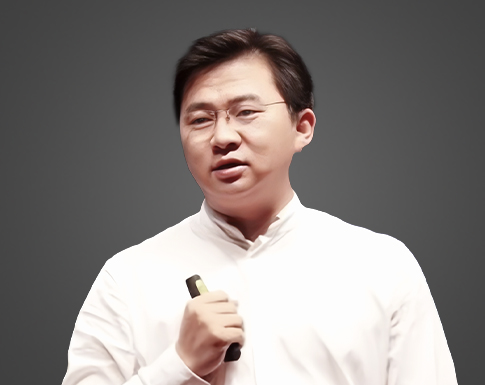谌鹏飞，中国上市公司首位【数智增长官】，中国人工智能影响力人物，战略投资人